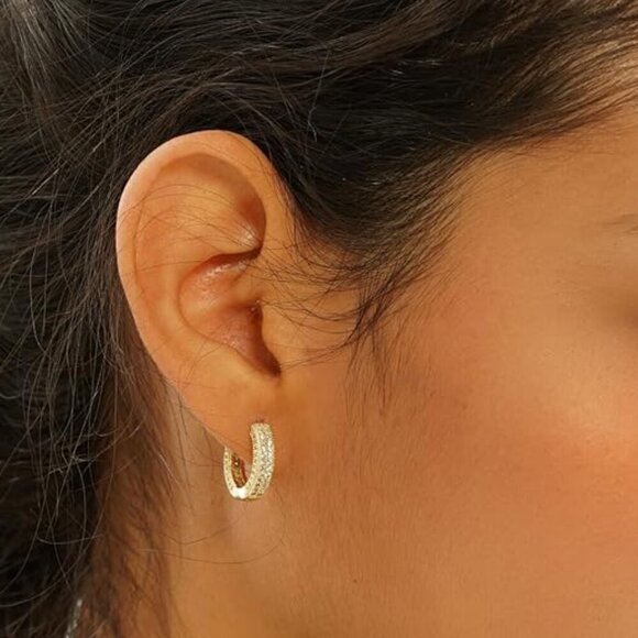 Women's Yellow Gold Huggie Cartilage Cubic Zirconia Cuff Luxury Hoop Earrings - Picture 4 of 4